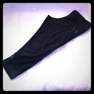 🖤🏃🏻♀️Infinity athletic capris, medium🏃🏻♀️🖤